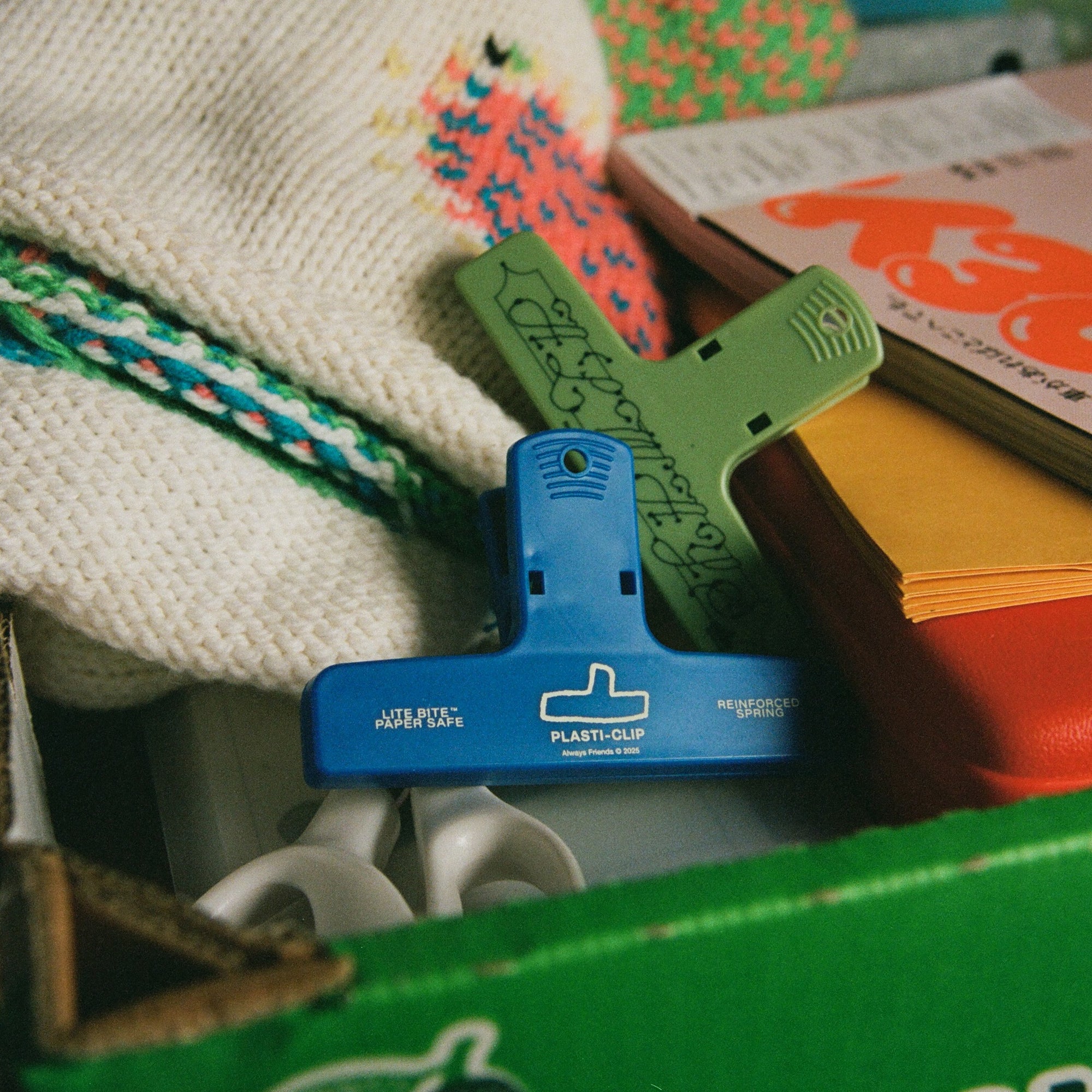 "Classic" Plasticlip - [8 Colours]